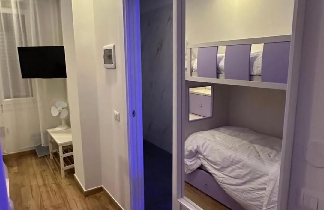 Bunk Bed - Room 4-1