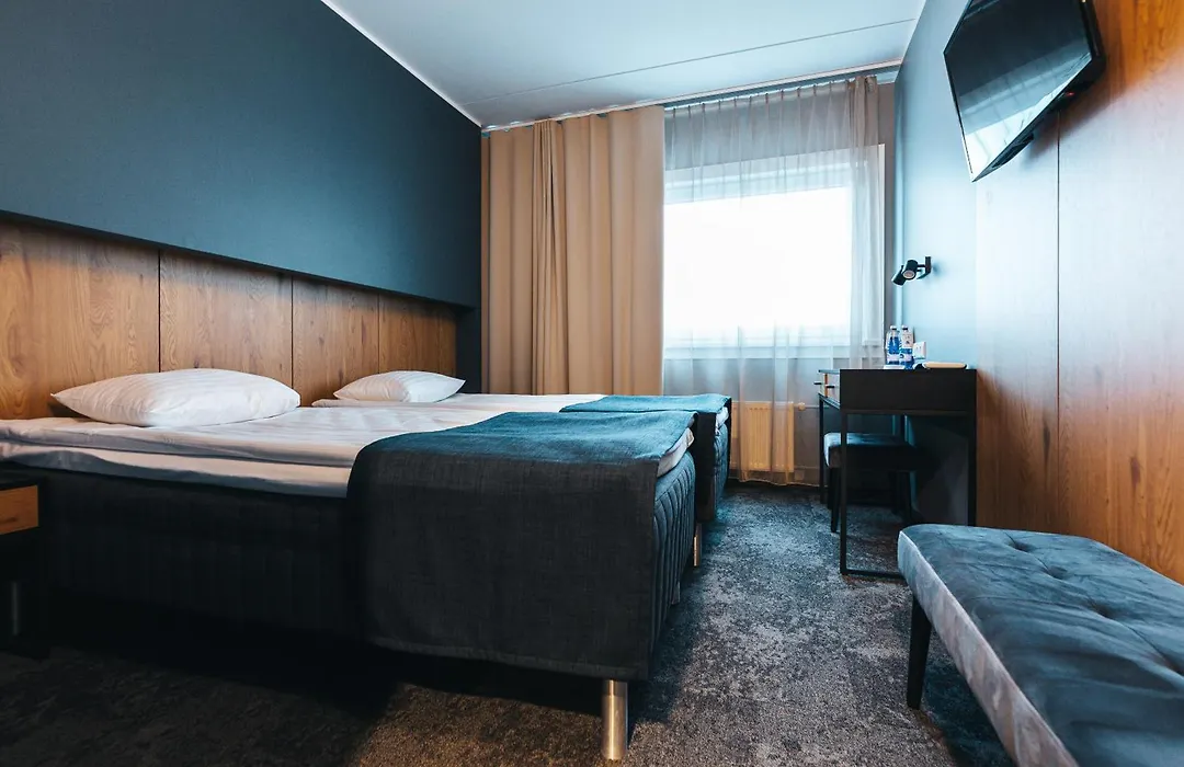 Go Hotel Shnelli-1
