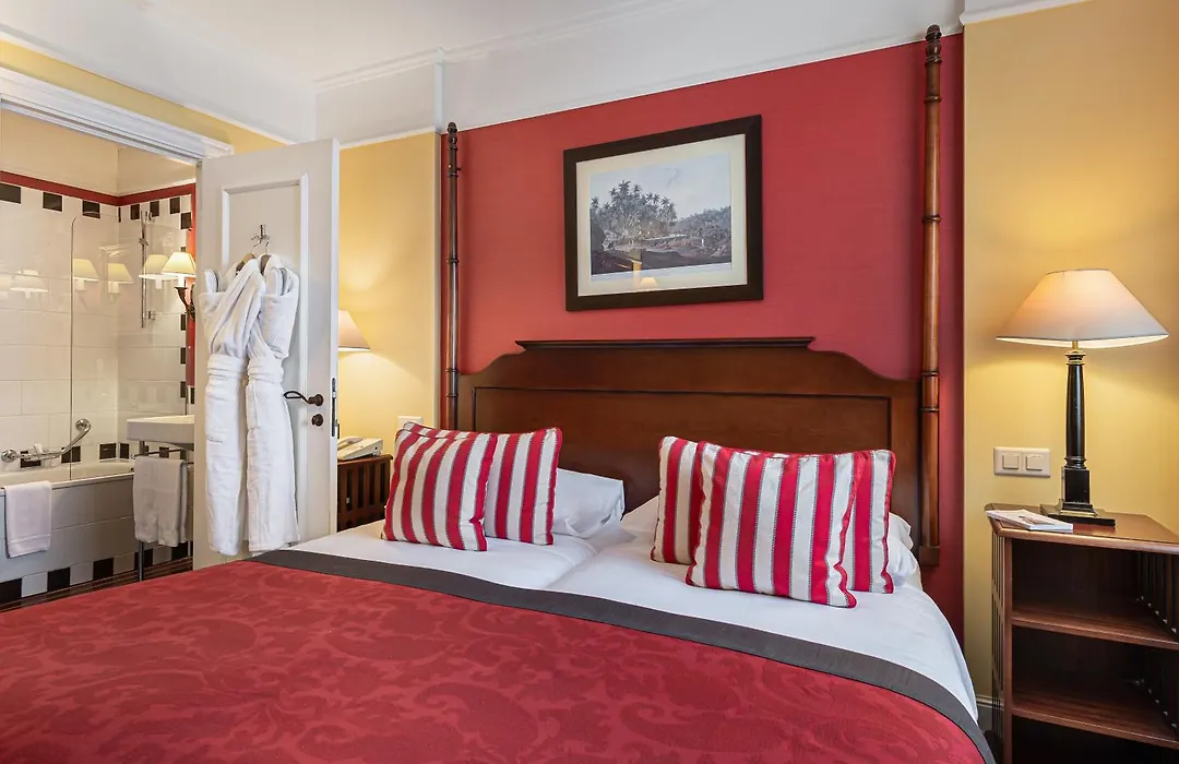 Kipling Manotel-1