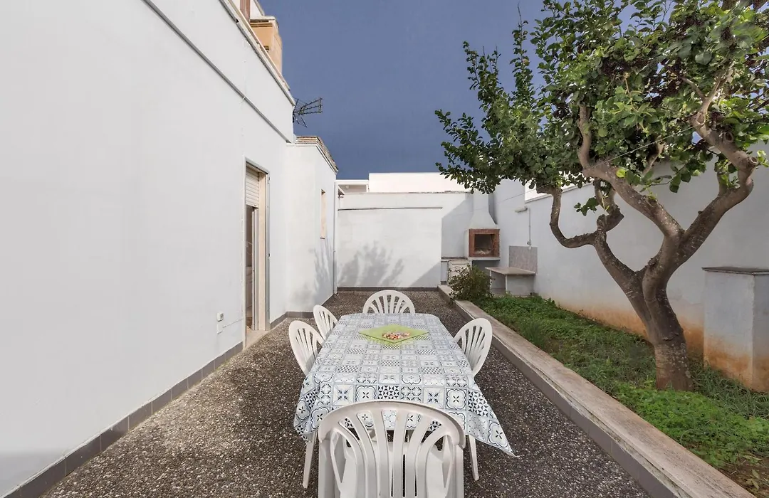 Residence La Spiaggetta by BarbarHouse-1