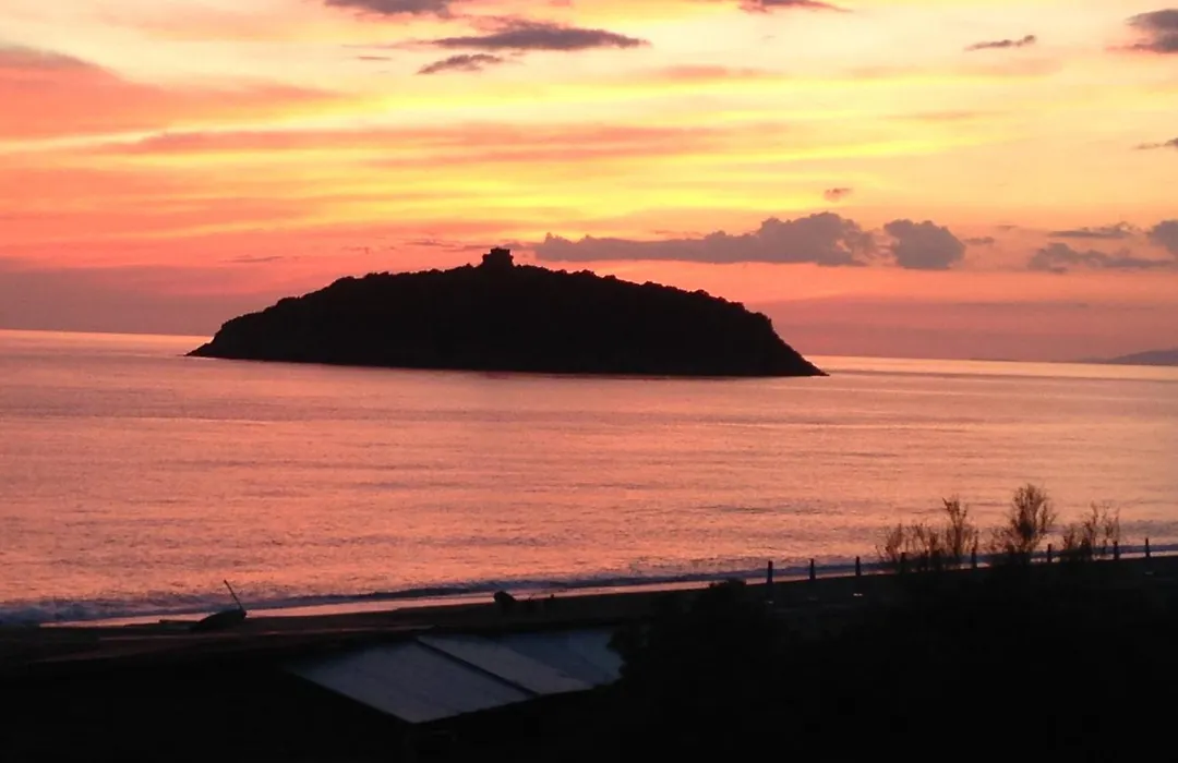 Il Diamante Sul Mare-1