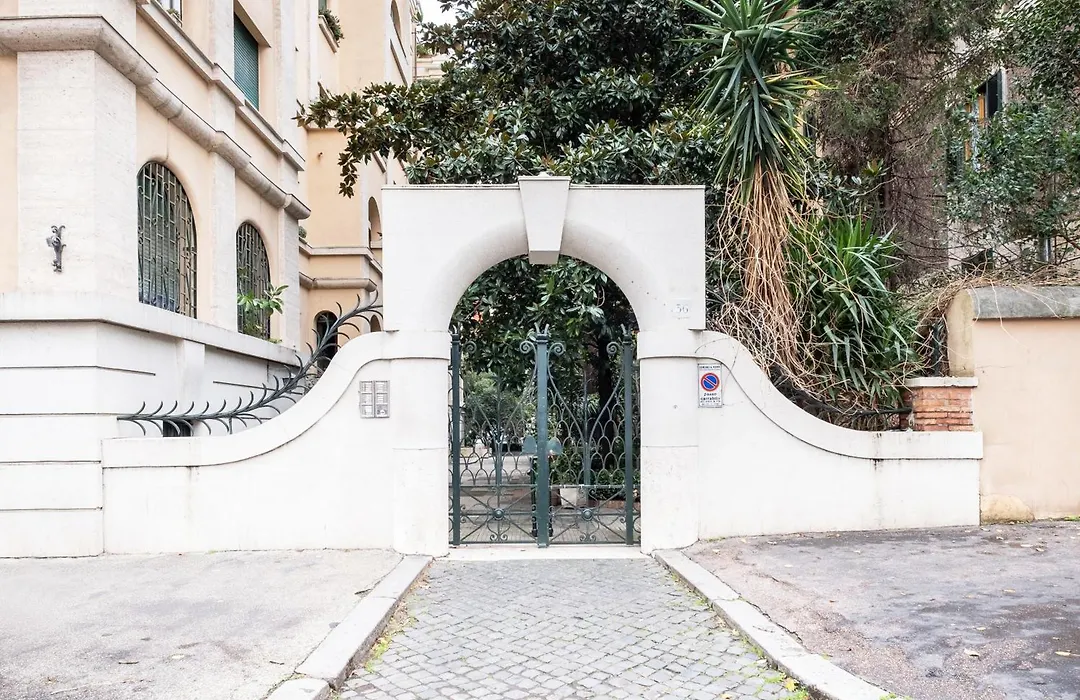 Vatican36 Guest House-1
