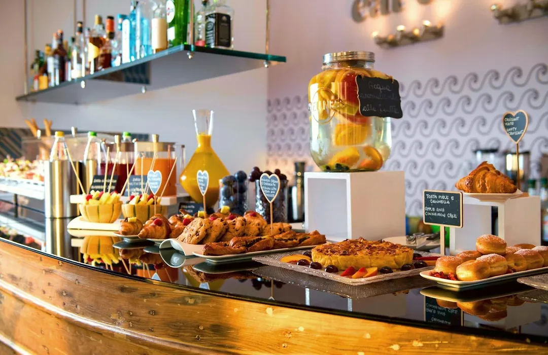 You & Me Beach Hotel - Adults Friendly-1