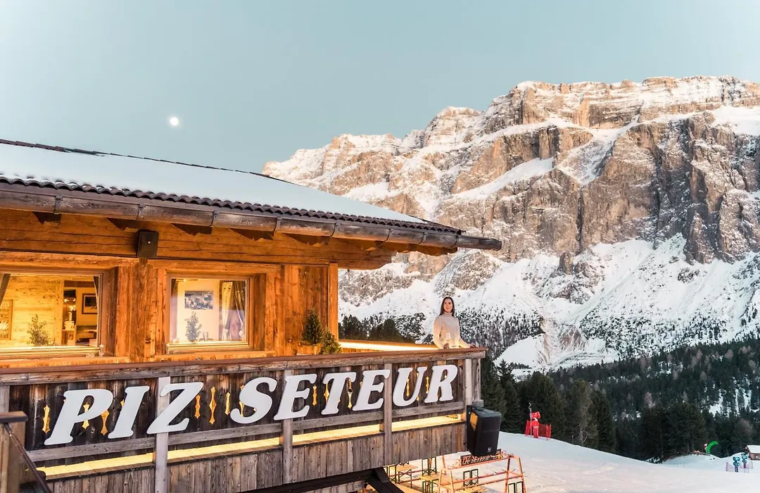 Hotel Piz Seteur-1