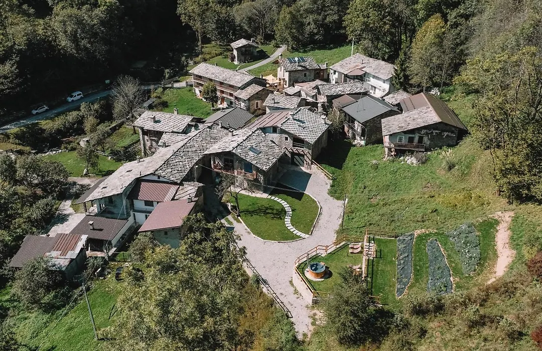 L'Escola E Lou Mulin-1