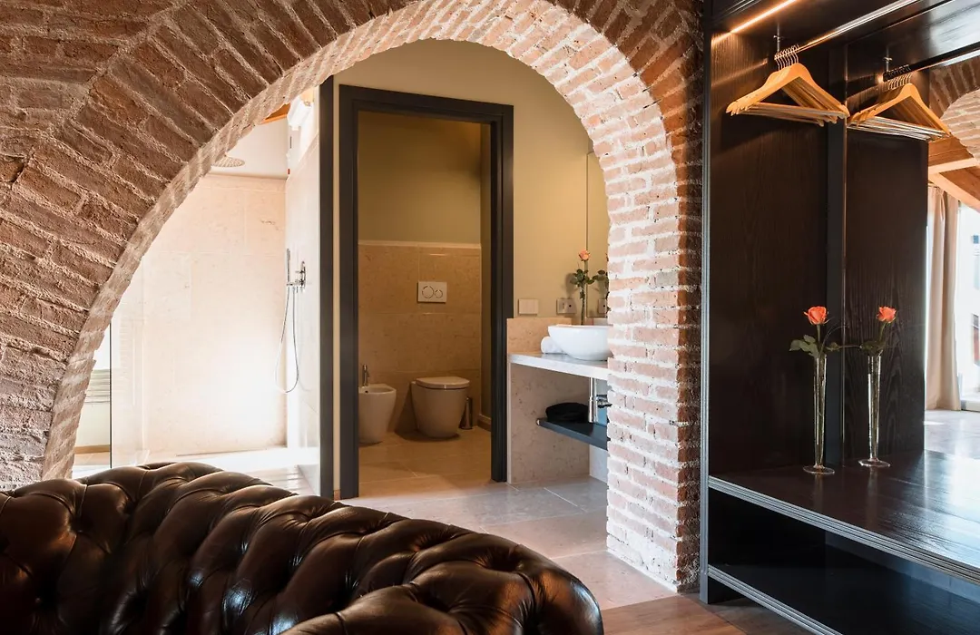 Pavillon Suite-1