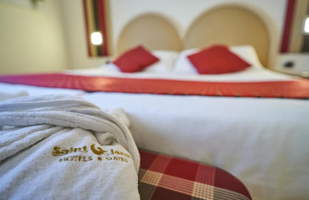 Hotel Centrale Best Western Signature Collection-1