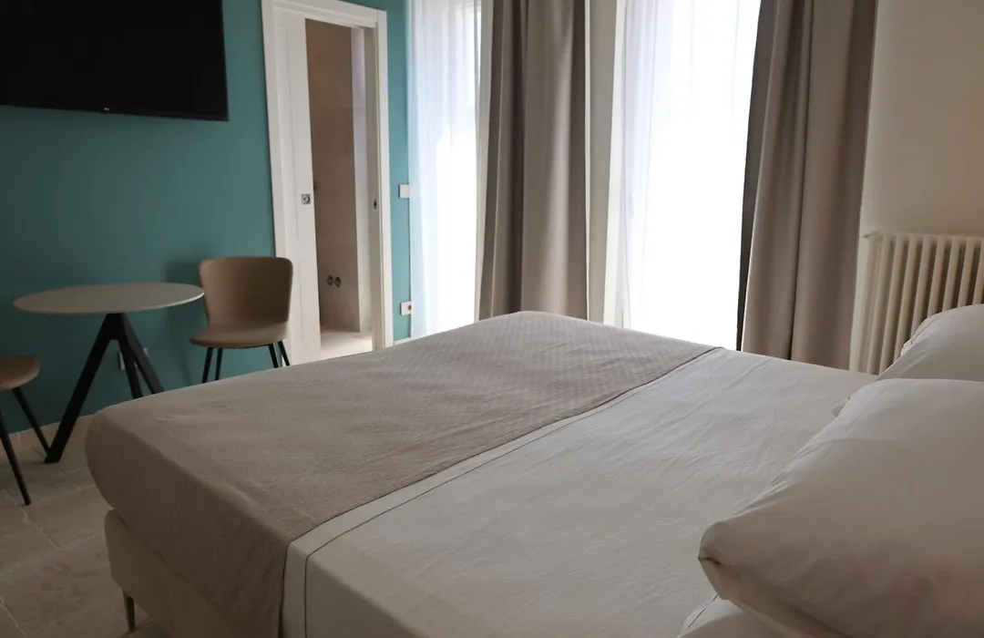 Suites Dimora Garibaldi-1