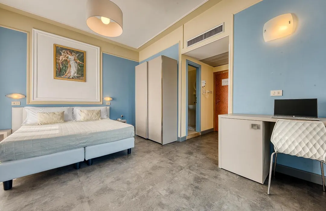 Hotel Augustus-1