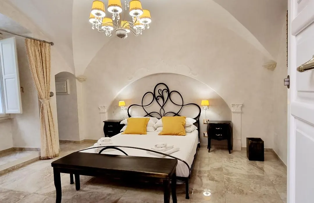 Palazzo Castiglione Dimora Storica-1