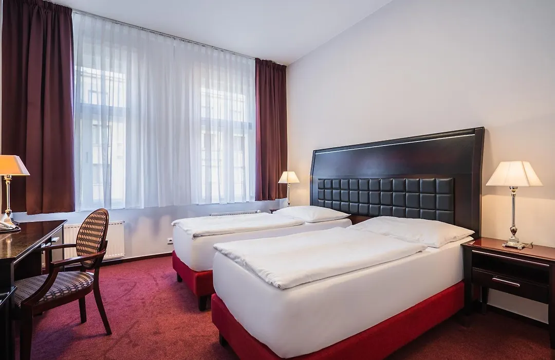 EA Hotel Tosca-1