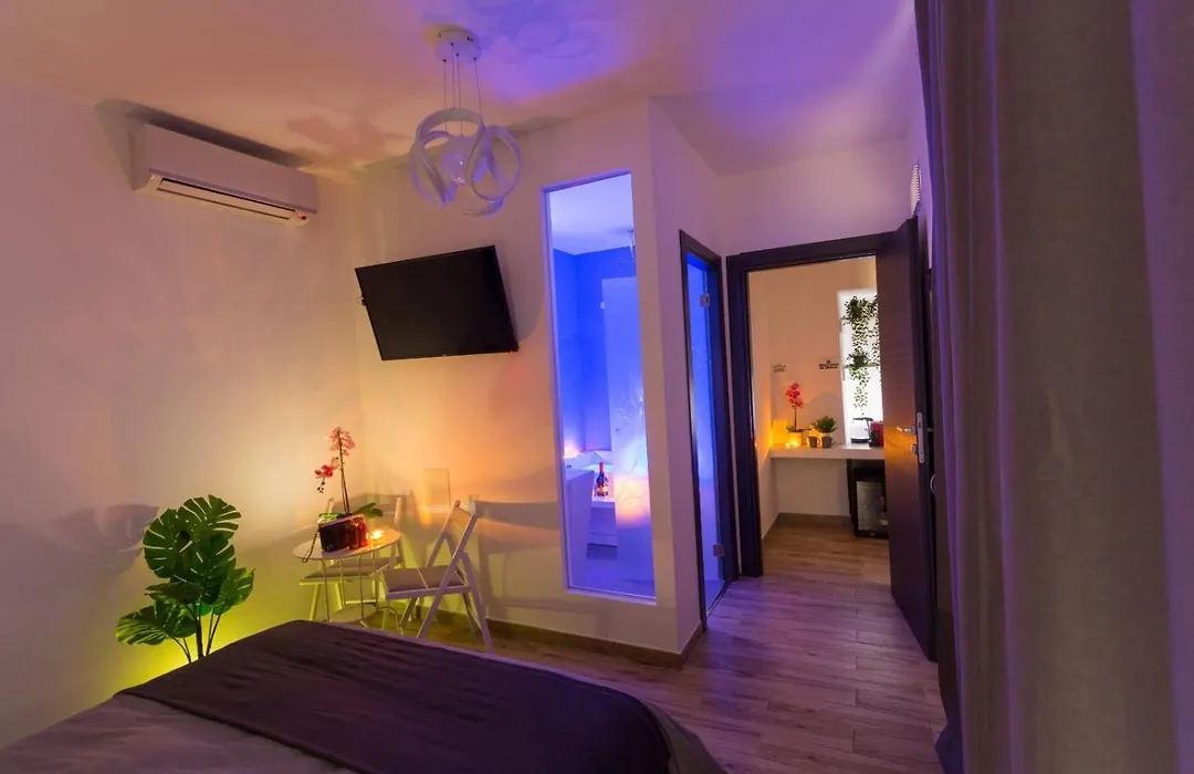 Etnea 208 Luxury Jacuzzi Suite Catania-1