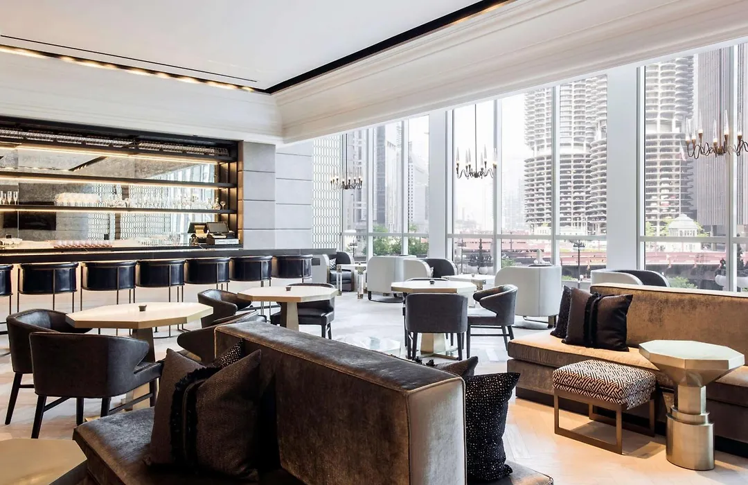 Londonhouse Chicago, Curio Collection By Hilton-1