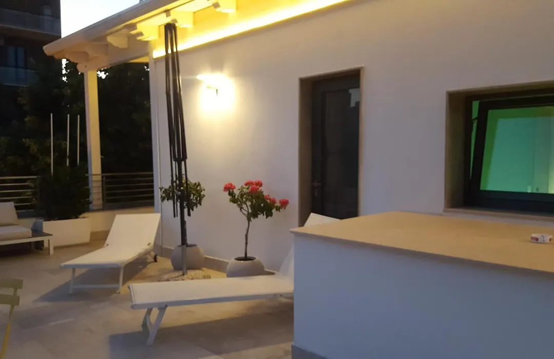 B&B DEL CORSO - Foggia - AMBIENTE SANIFICATO CON GENERATORE DI OZONO E LAMPADE GERMICIDA AD OZONO PER LA DISINFEZIONE DI ARIA E AMBIENTI - Parcheggio Custudito a pagamento - Netlifix TV-1