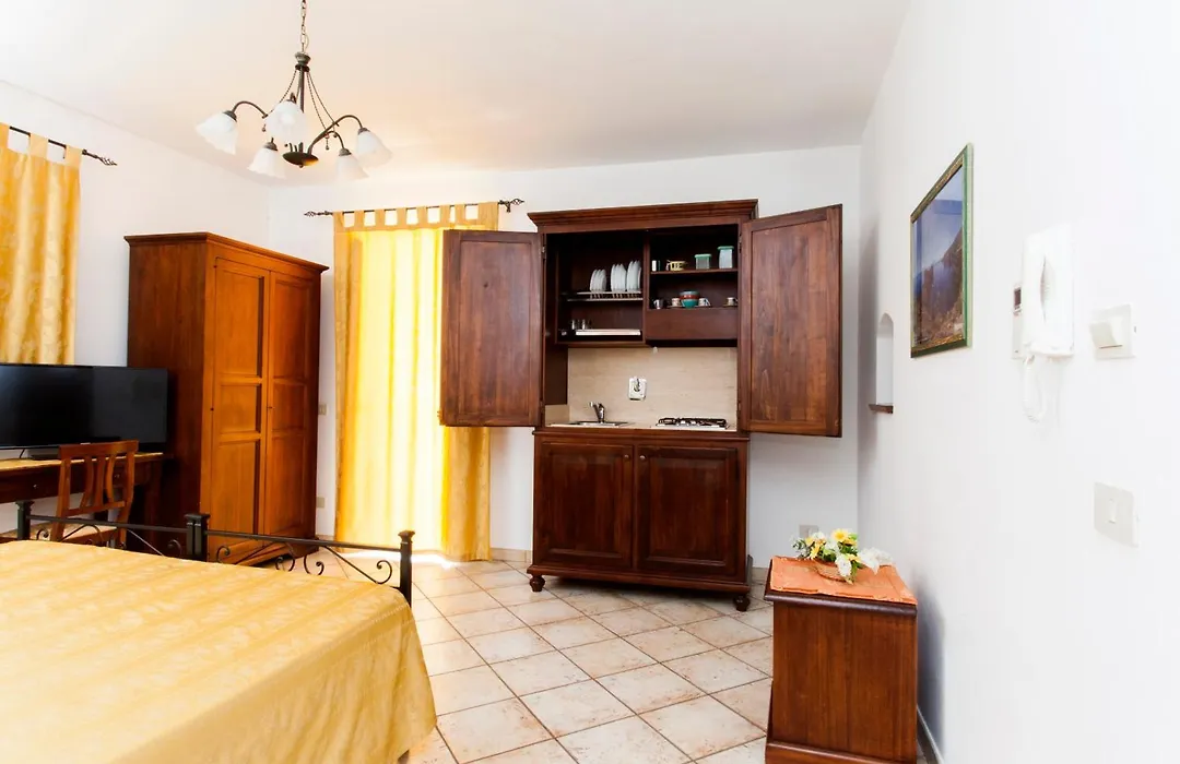 Residence Marina Corta-1