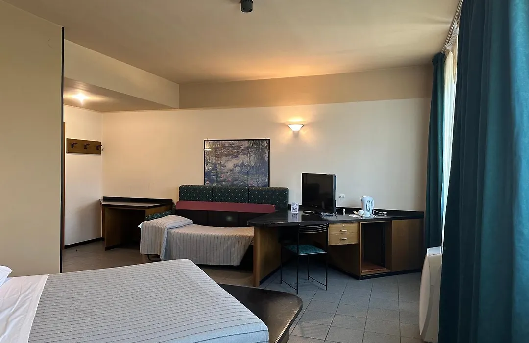 Hotel Griselda-1