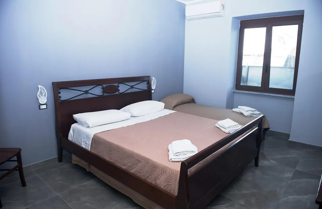 B&B S Home-1