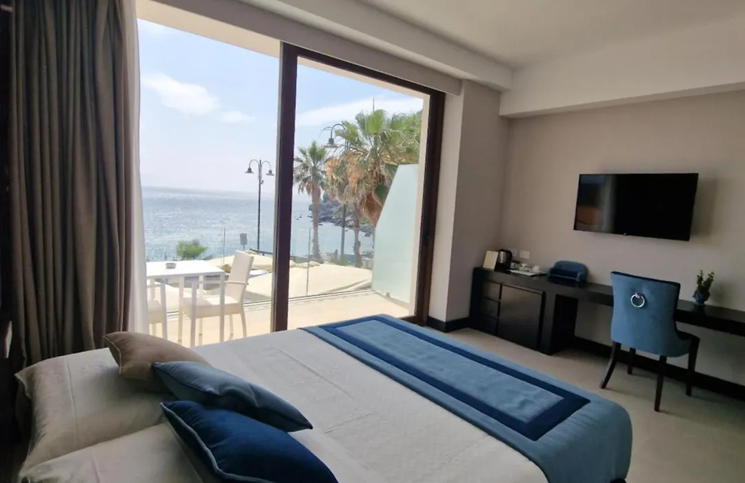 Ngonia Bay Boutique Hotel-1