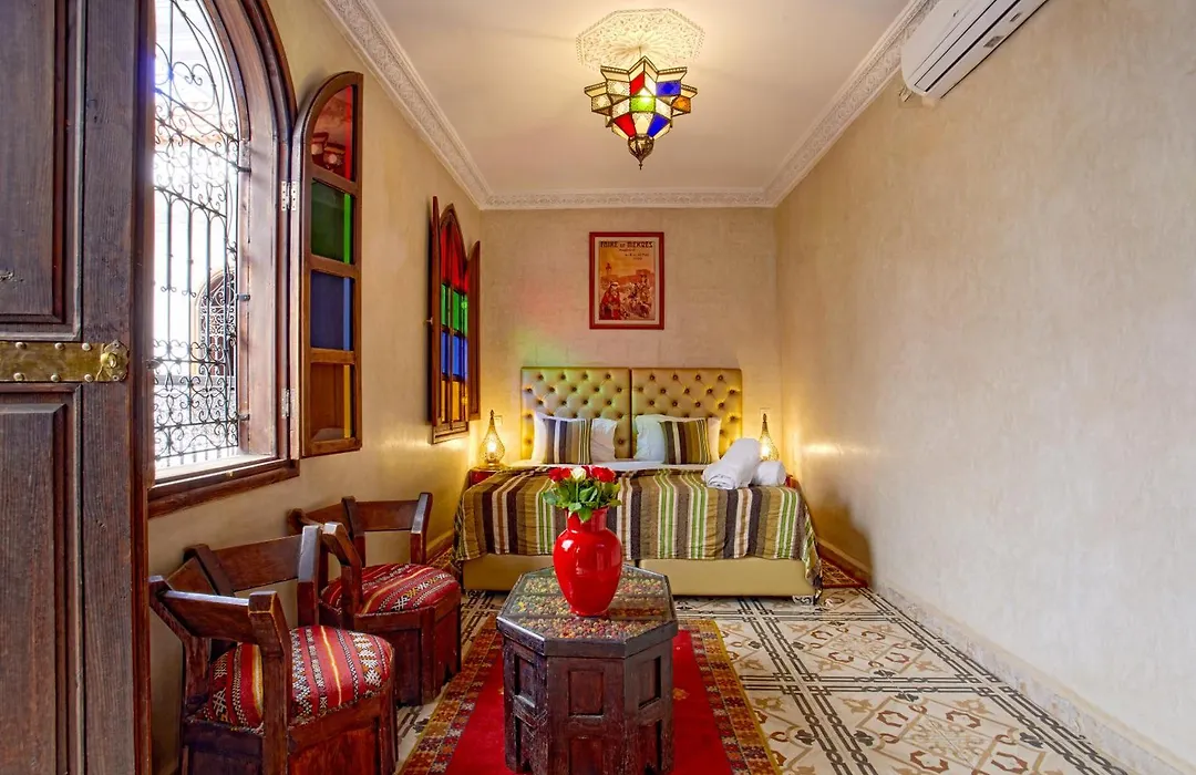 Riad Lakhdar-1
