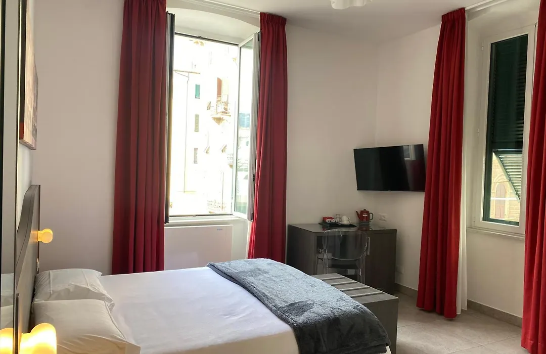 54 Rosselli Rooms-1