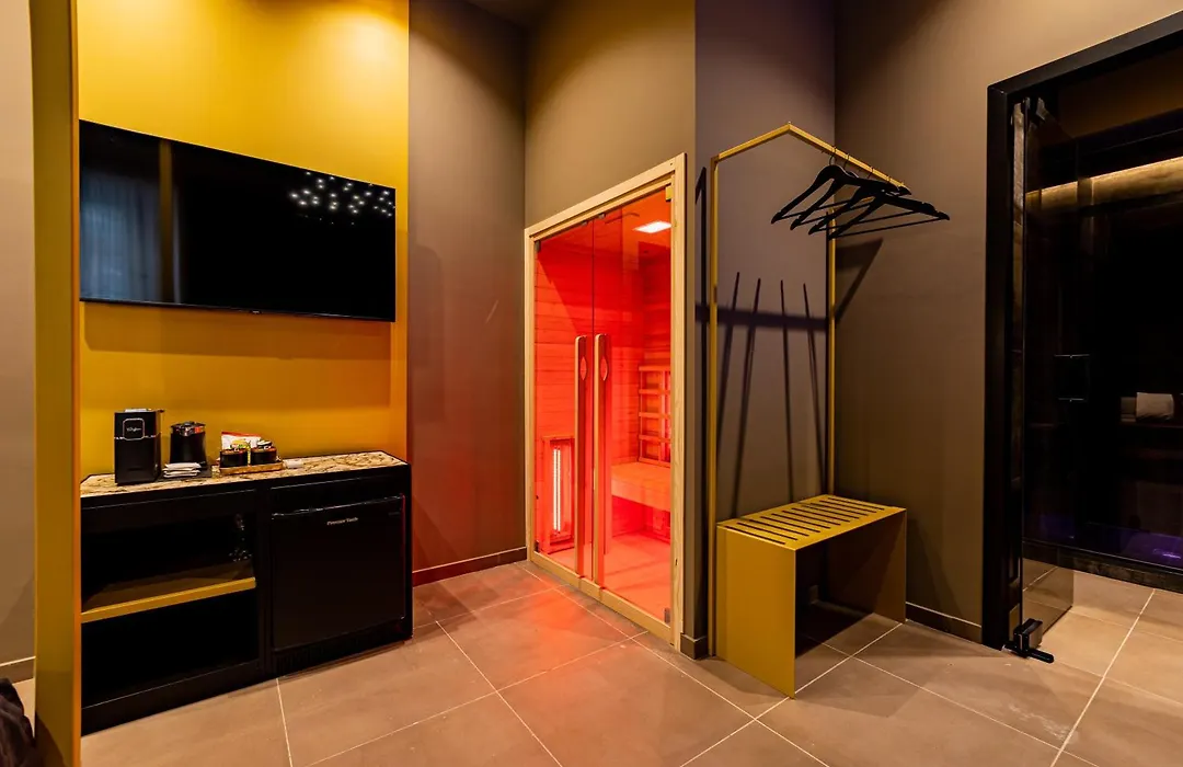 Gold Suite&Spa-1