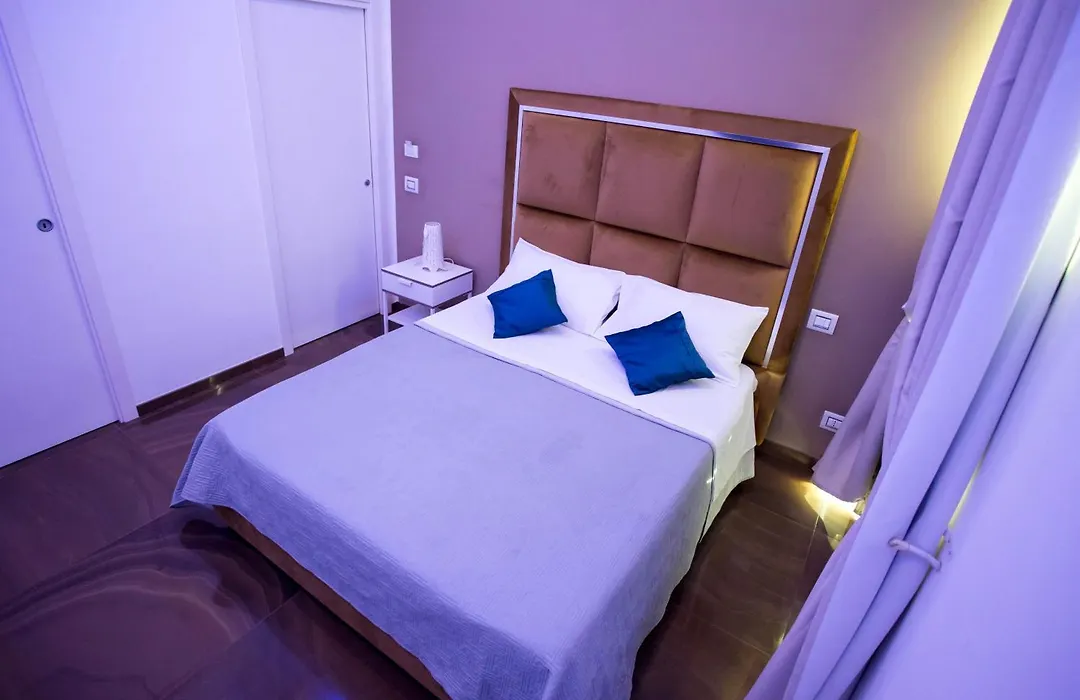 Palazzo 15 Napoli-1