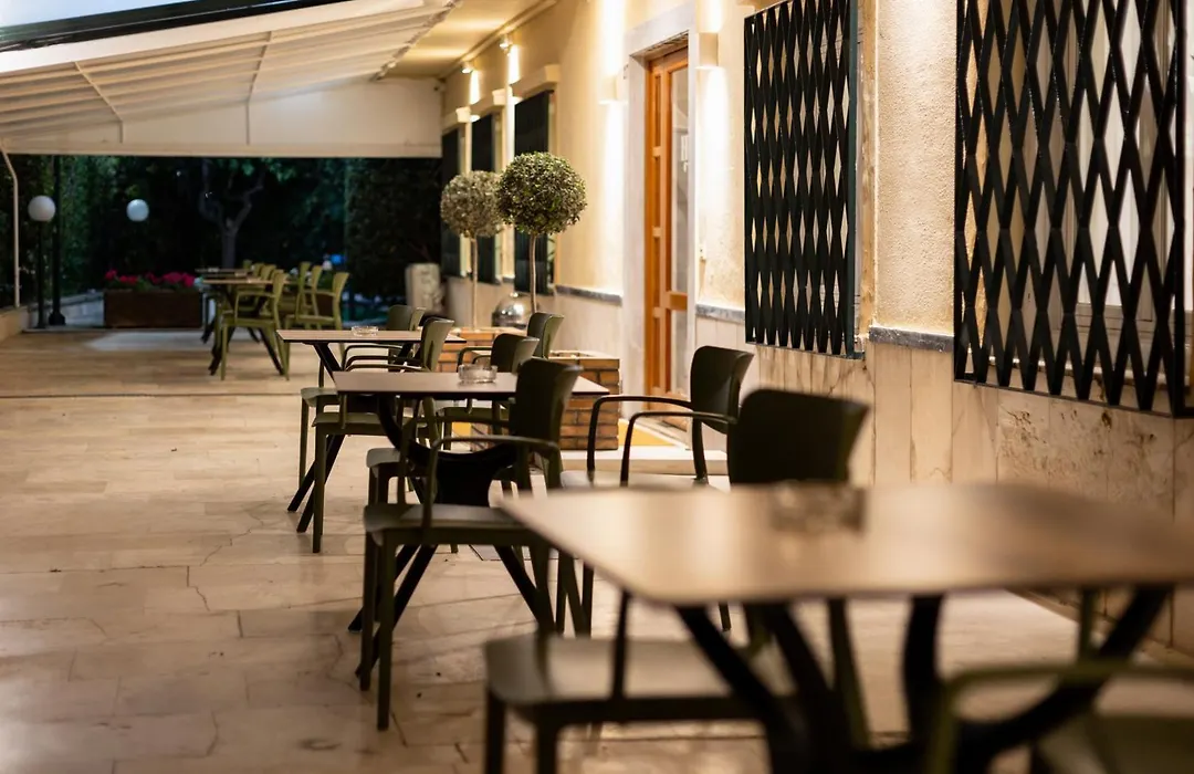 Hotel Bretagne-1
