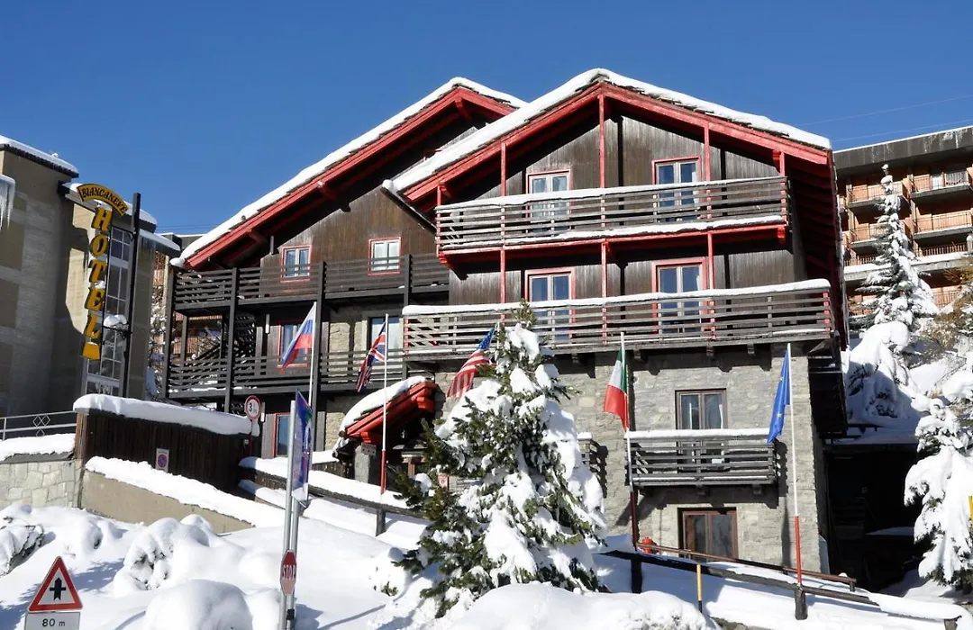 Hotel Biancaneve-1