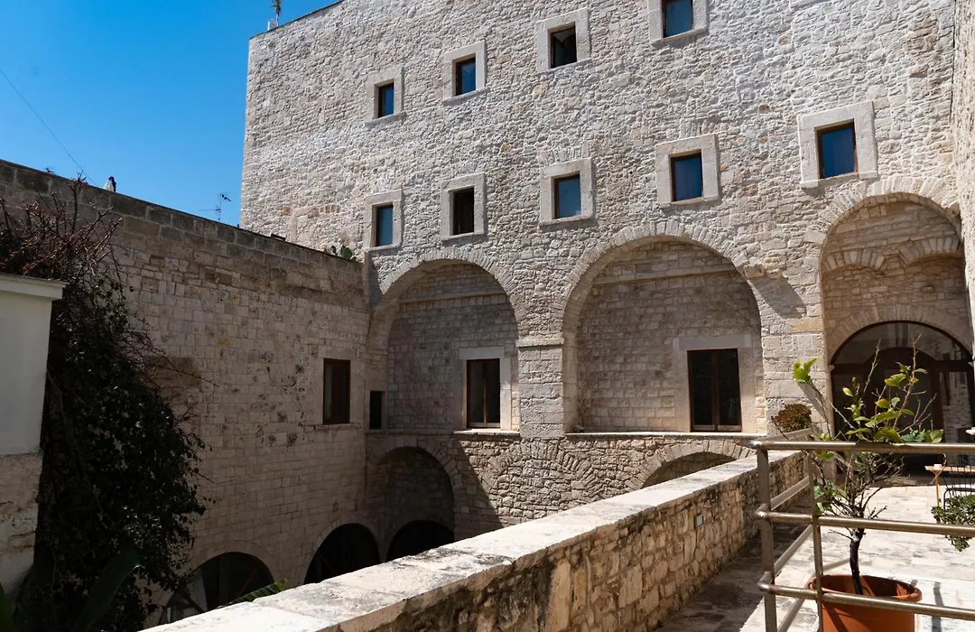 S. Martin Hotel-1