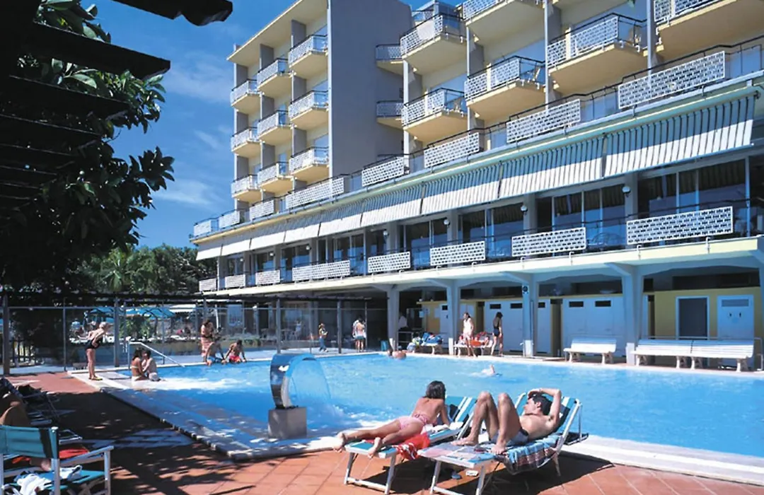 Hotel Bellevue Et Mediterranée-1