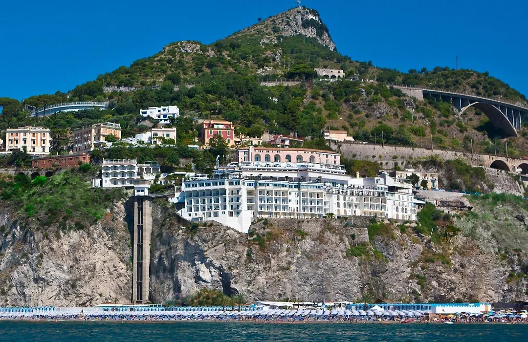 Lloyd'S Baia Hotel-1