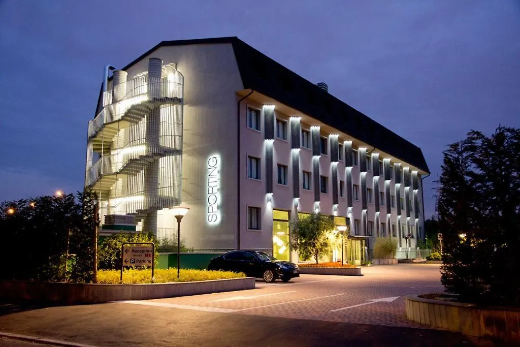 Hotel Sporting Cologno-1