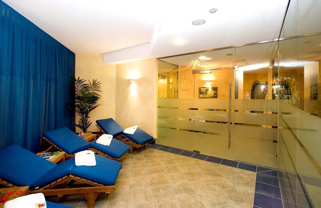 Hotel&Wellness Fra I Pini-1