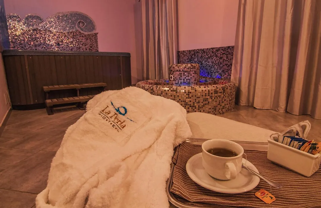 Hotel La Perla-1