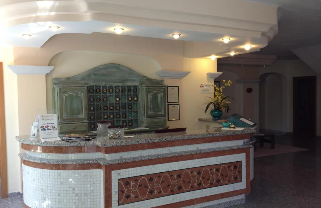 Residence Marina Palace-1