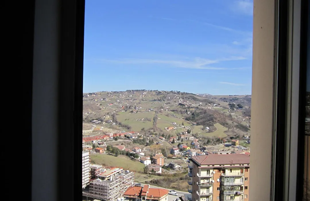 Tourist Hotel-1