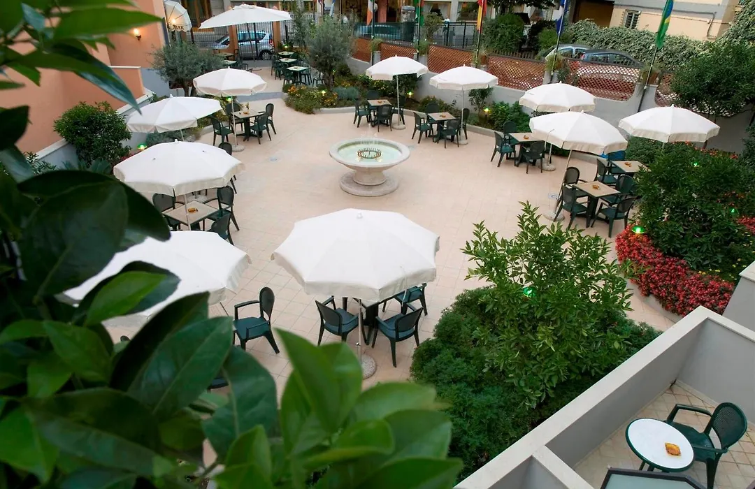 Hotel Ascot Sorrento-1