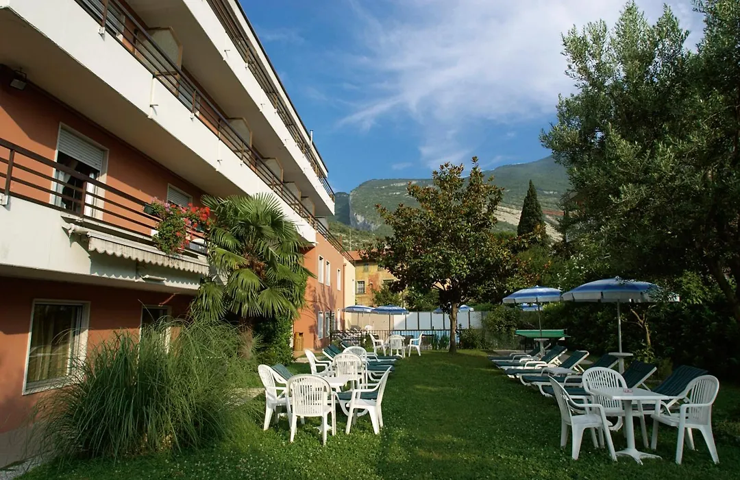 Hotel Garnì Villa Magnolia-1