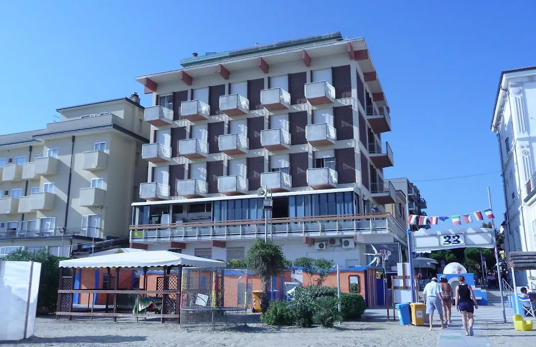 Hotel Suprem sul Mare-1