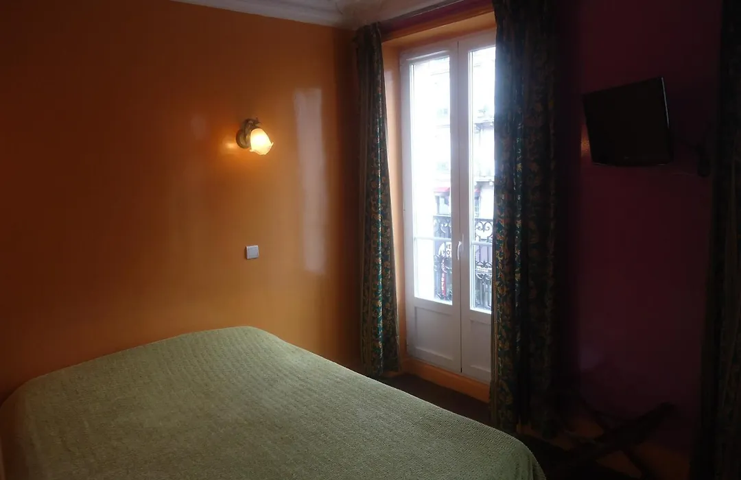 Hotel Des Belges-1