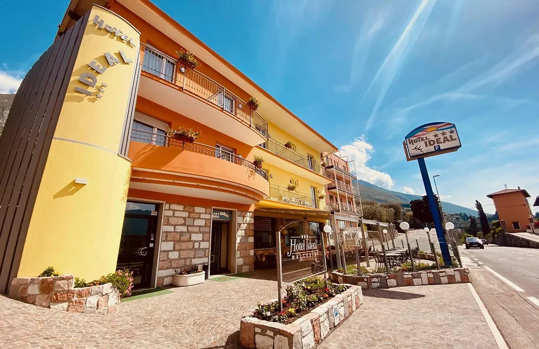 Hotel Ideal-1