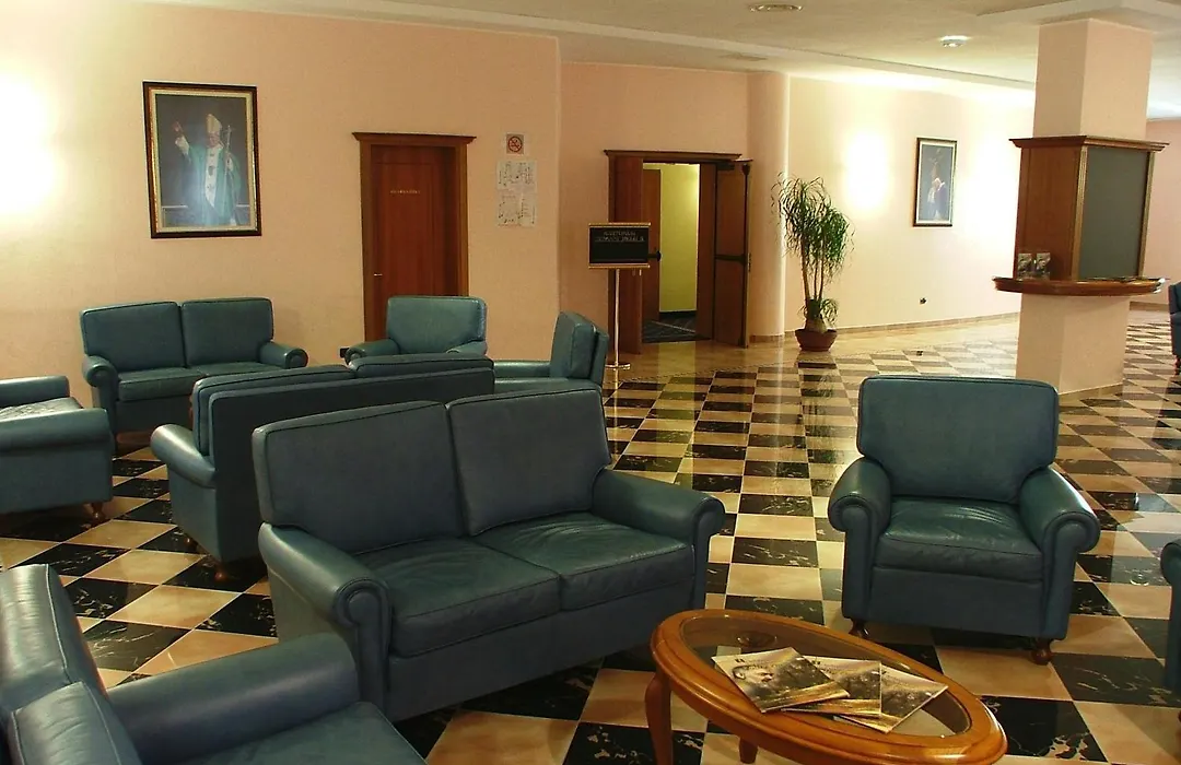 Hotel Centro Di Spiritualità Padre Pio-1