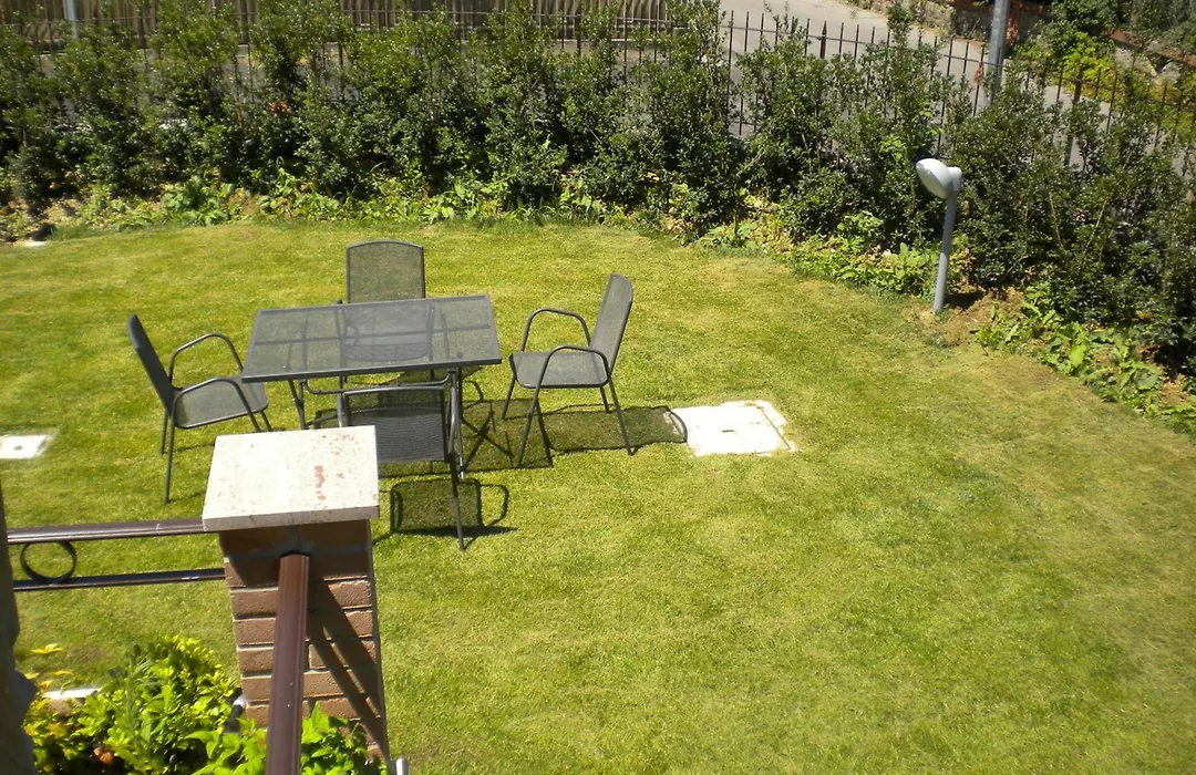 Garden B&B-1
