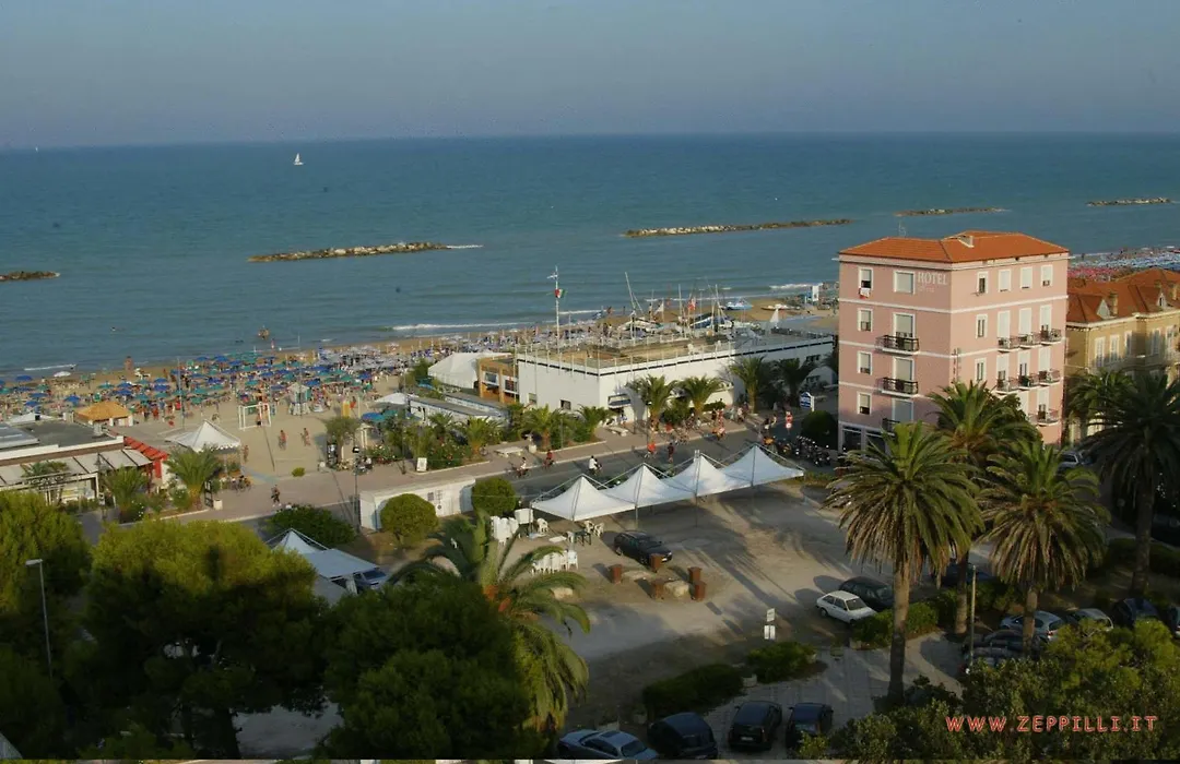 Hotel Rosa Meublé-1