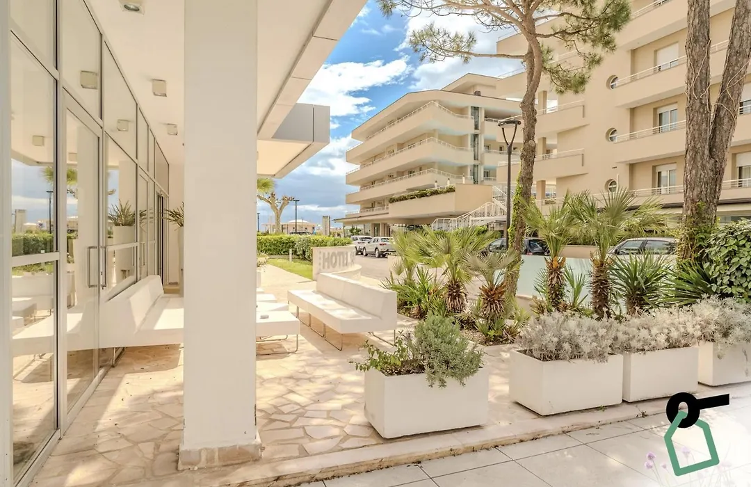 HOTIDAY Hotel Milano Marittima-1