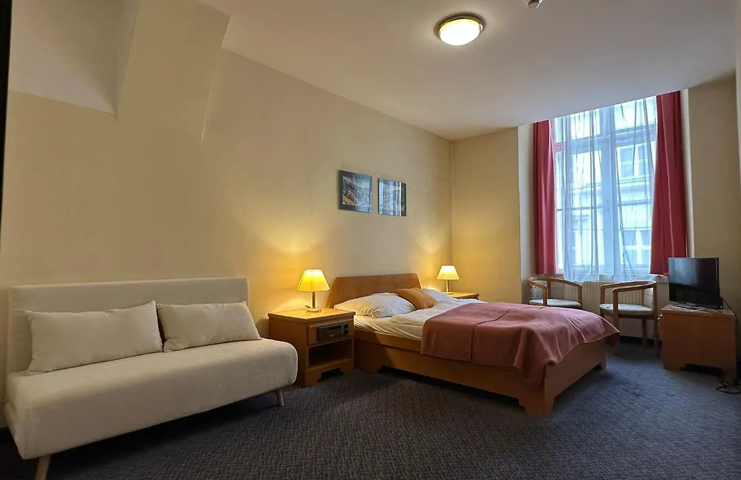 Very Central Apartments, 5 Min To City Center, No Reception-1