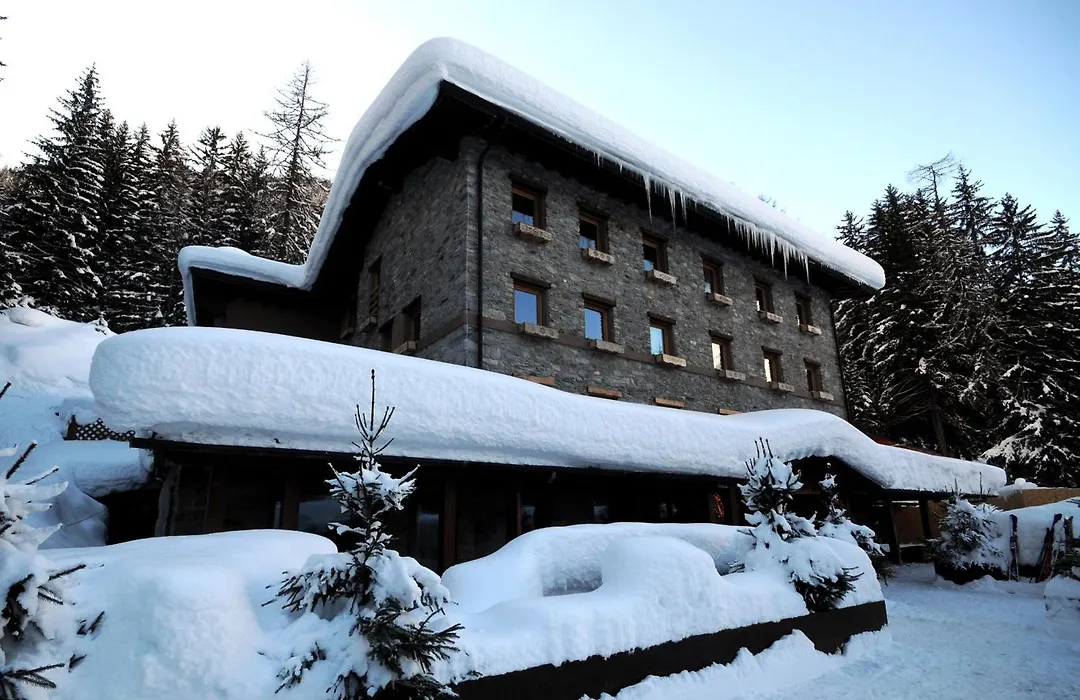 Chalet Eden Eco Hotel, Restaurant & Wellness-1