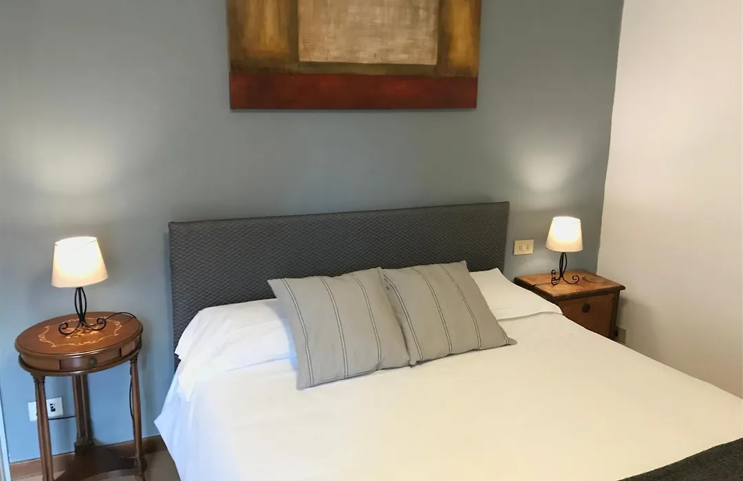 Venice And Venice Apartments - Private Rooms In Shared Apartment-1