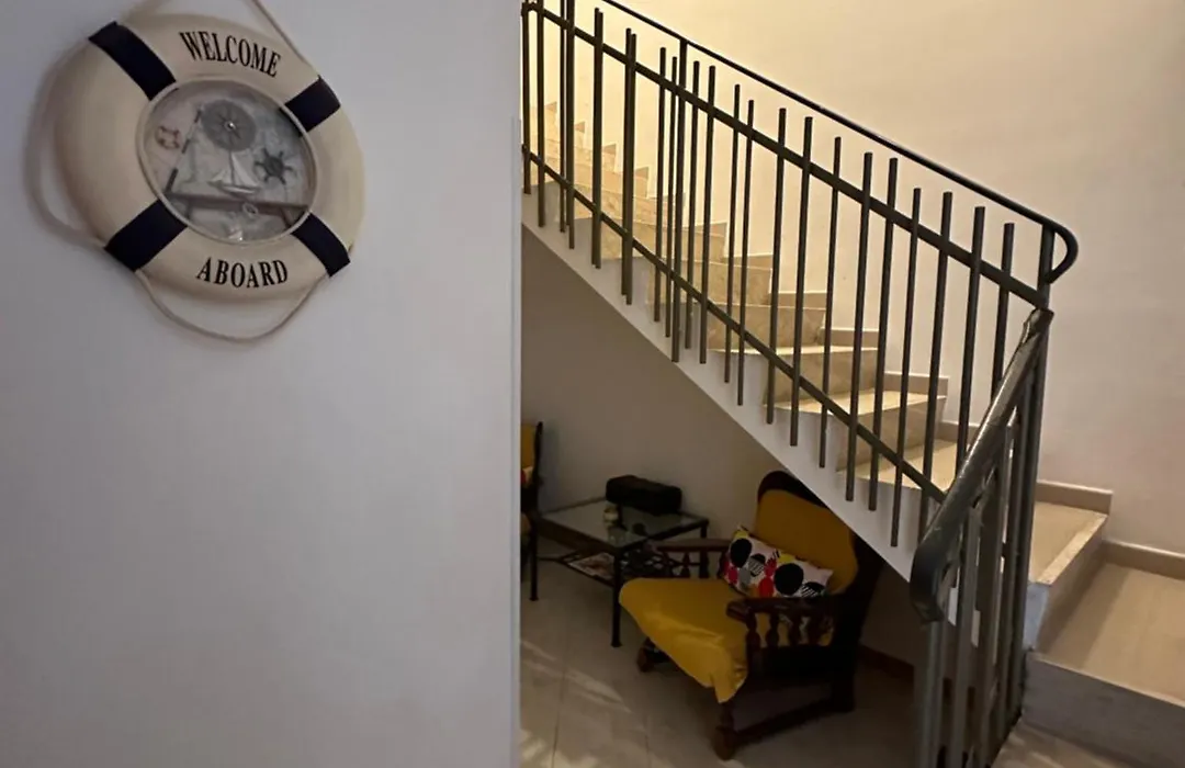 Al Porto Di Roma B&B-1