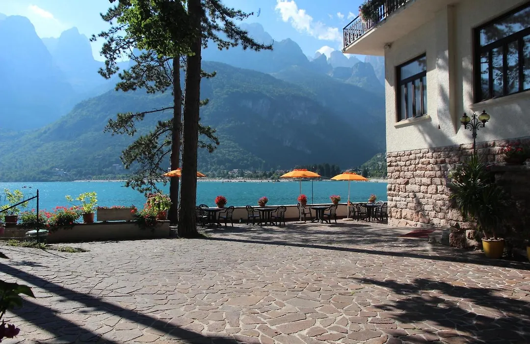 Lago Park Hotel-1